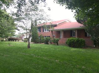 5244 Pleasant Valley Rd, Philpot, KY 42366