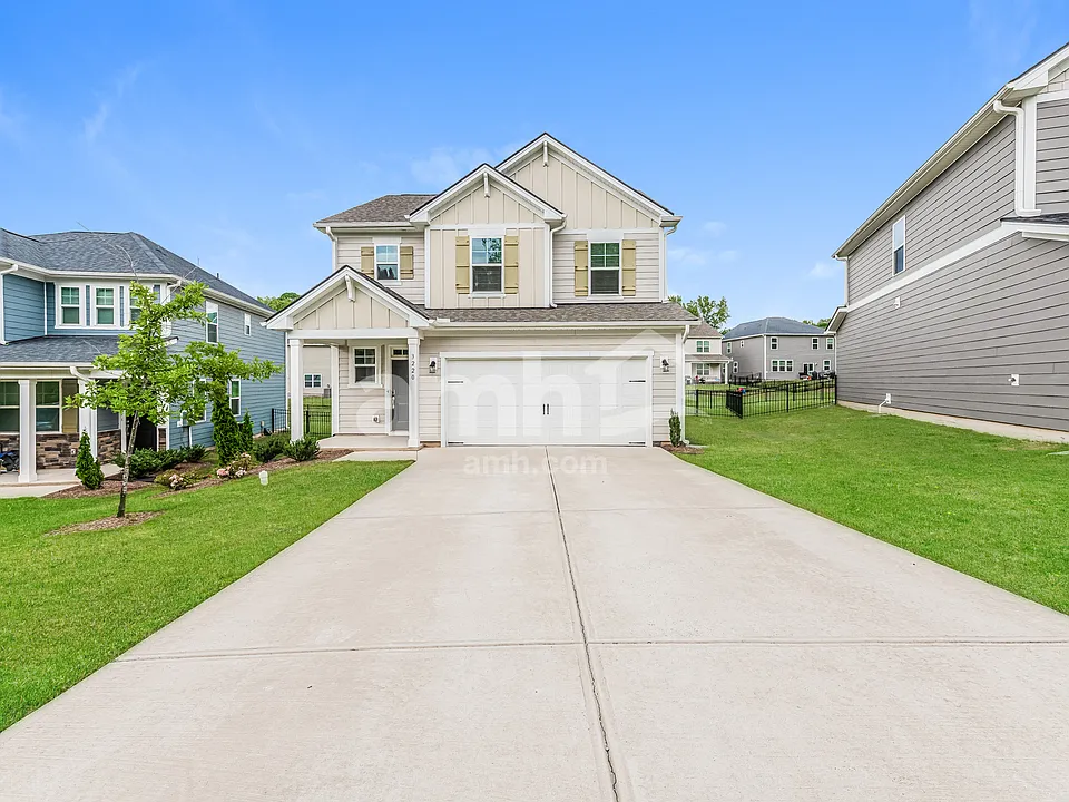 3220 Oakfields Rd