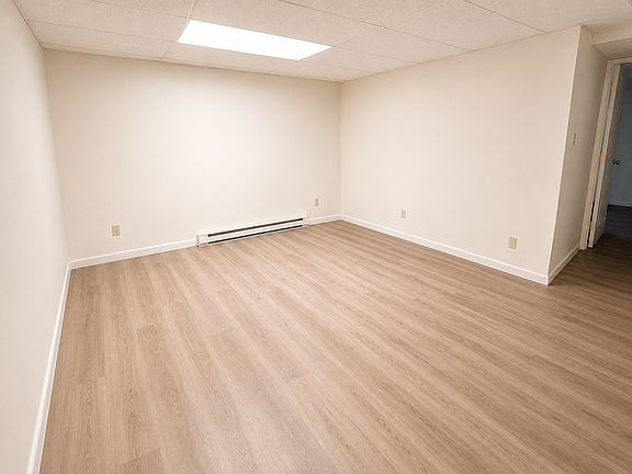 3rd image of 4310 Grays Gable Rd #B