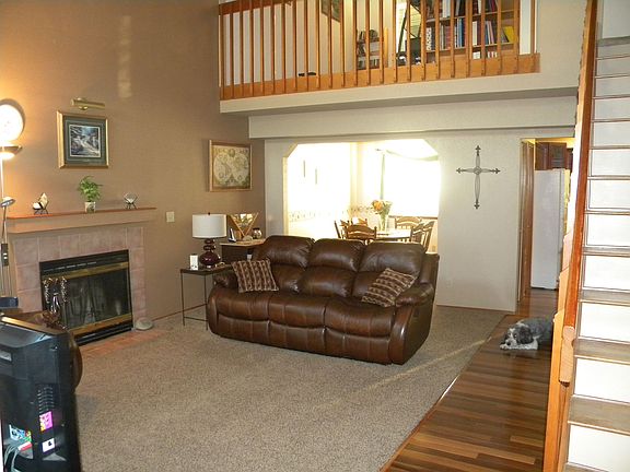 Living Room, loft above