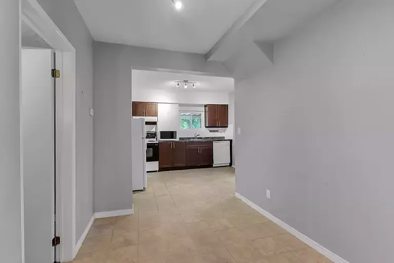 89 Bay St #1 — Photo 11