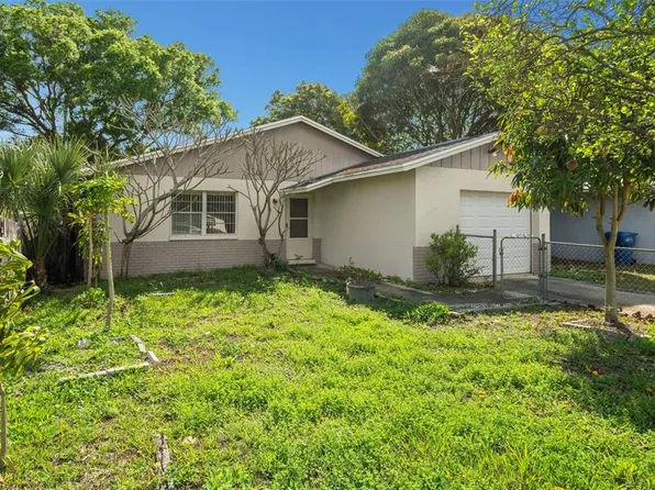 2147 Coral Way, Largo, FL 33771