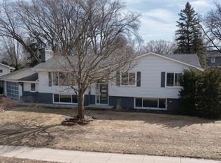 6725 Valley View Rd, Edina, MN 55439