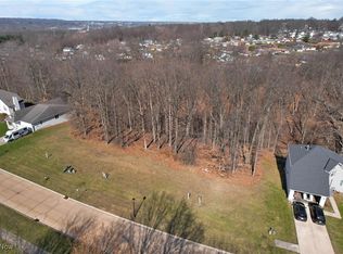 6372 Valley Ranch Dr, Maple Heights, OH 44137