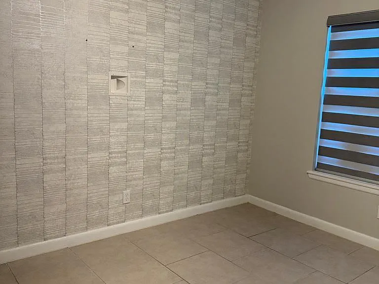 155 Robins Ln — Photo 20