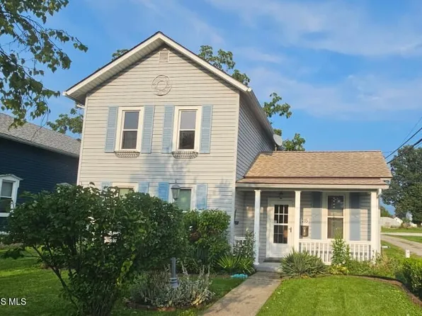 215 Fulton St, Pt Clinton, OH 43452
