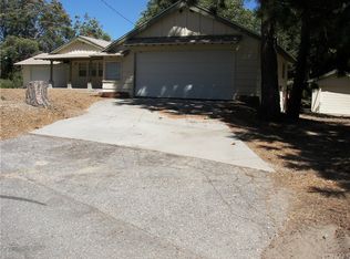 545 Kissing Rock Rd, Cedarpines Park, CA 92322