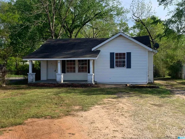 712 Mountain St NW, Jacksonville, AL 36265