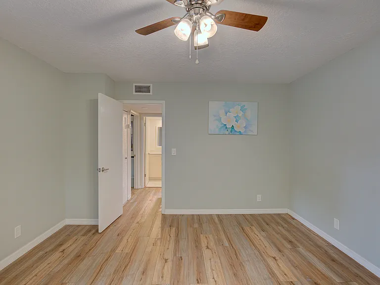 2612 2nd Ct — Photo 21