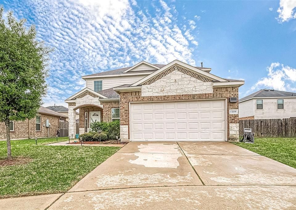 13206 Versace Dr, Houston, TX 77044 | Zillow