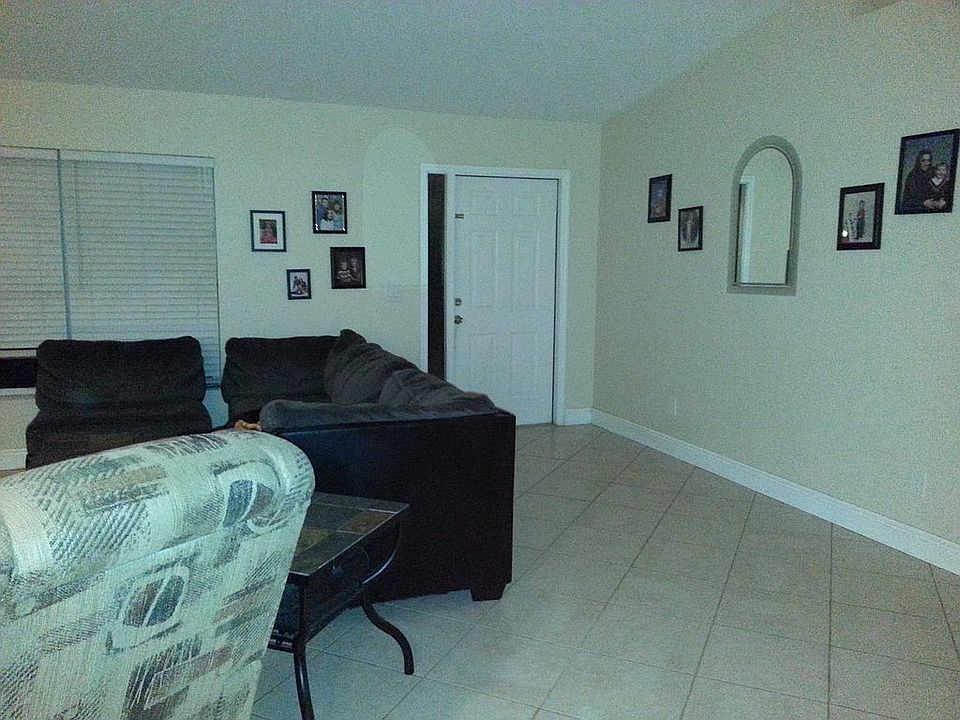 2nd image of 1804 SE 5th Pl