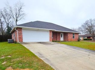 2215 Mustang St, Deridder, LA 70634