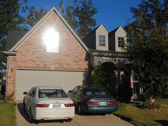 2nd image of 898 Divi Ln