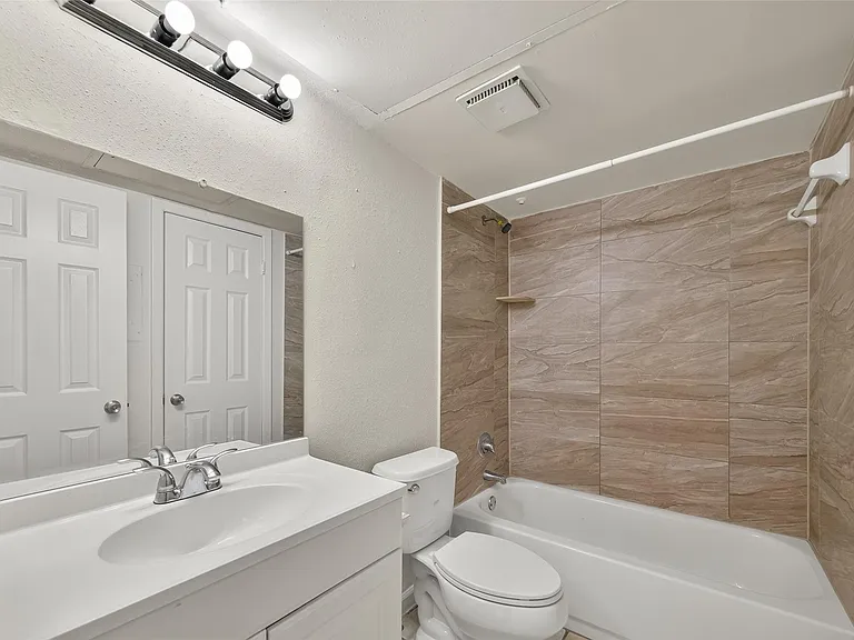 10555 Turtlewood Ct #3012 — Photo 15