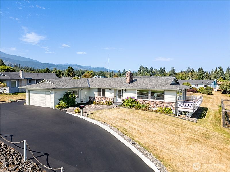 2nd image of 714 S Golf Course Road