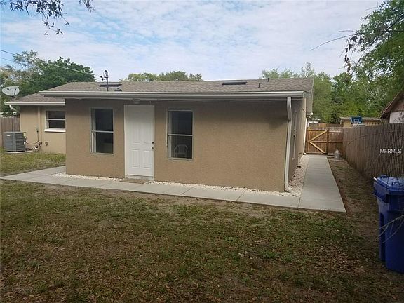 3rd image of 3221 Delray Dr