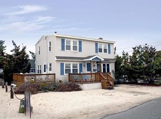 40 17th St, Surf City, NJ 08008