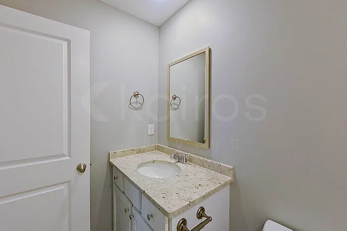 391 Angela St — Photo 12