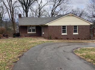 1034 Rolling Fields Cir, Columbia, TN 38401