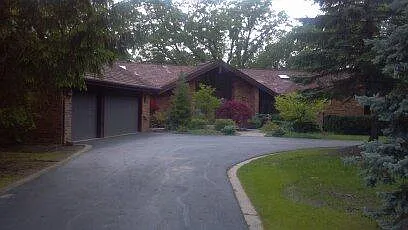 2 Robin Crest Rd photo 1