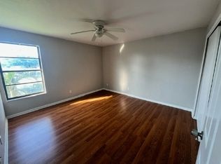 4745 Orange Grove Blvd #E11, North Fort Myers, FL 33903