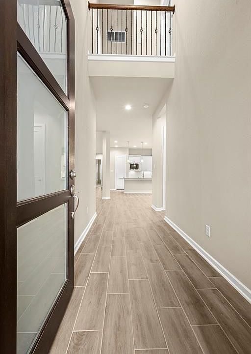 1st image of 29618 Mahogany View Ln