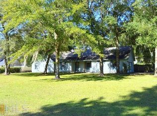 16 Richards Ct, Saint Marys, GA 31558