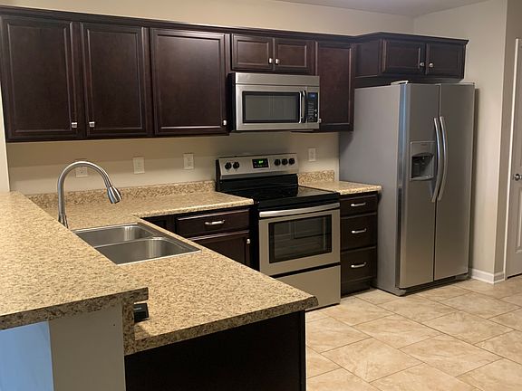 3rd image of 7099 Brady Way