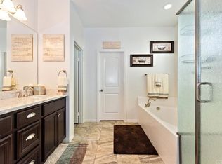 15425 Six M Ranch Ln, Fontana, CA 92336