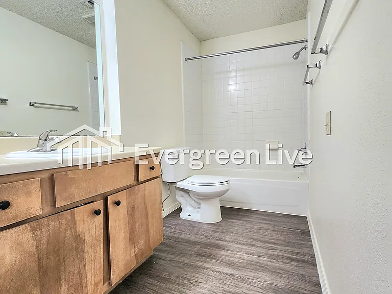 2252 Taos Ct — Photo 16