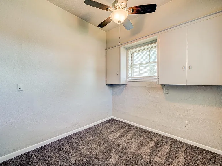 SW Bedroom (smallest)