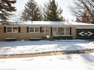 1801 W Lincoln St, Mount Prospect, IL