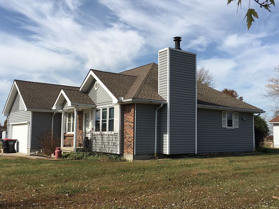 1st image of 377 Shawn Ave