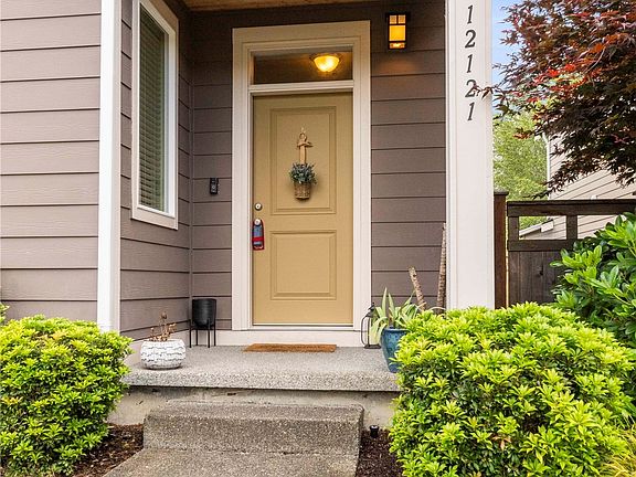 3rd image of 12121 SE 292nd Street