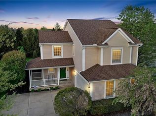 5527 Stone Run Dr, Fairview, PA 16415