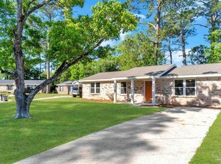 8217 Riviera Ct, Pensacola, FL 32506
