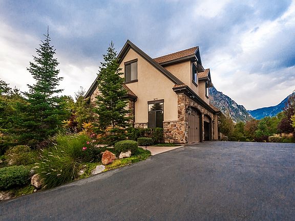 2nd image of 9673 S Oakwood Ln