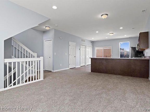 2nd image of 7637 Woodward Ave