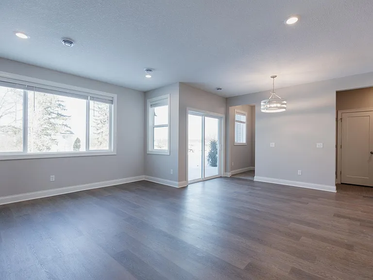 1703 Southpoint Ln — Photo 17