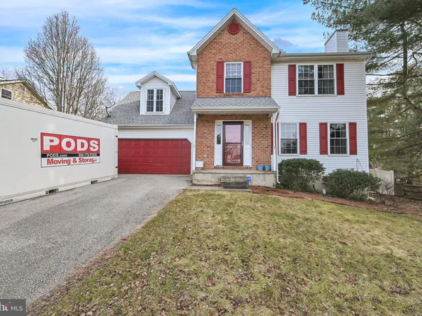 59 Lee St, Stewartstown, PA 17363