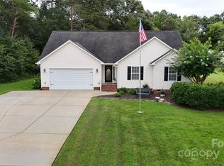 3083 Grassy Meadows Ct, Lincolnton, NC 28092