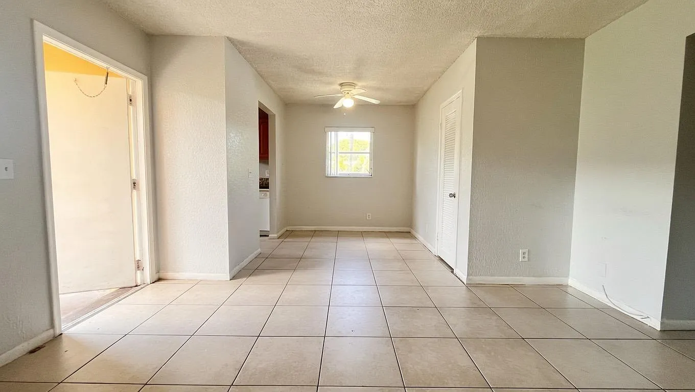 2 bed, 2.0 bath, 707 sqft, $1,850 — Photo 3