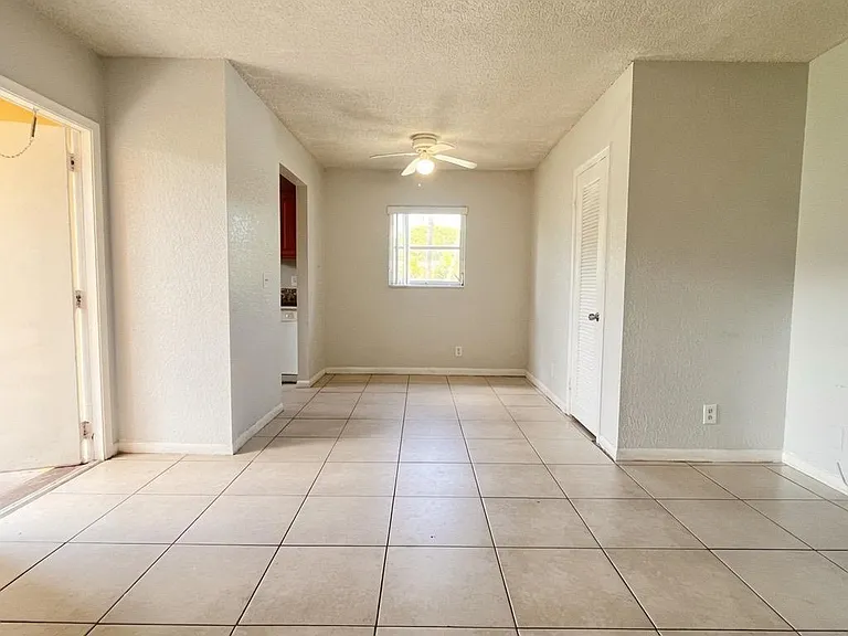 200 Croton Ave #111 — Photo 3