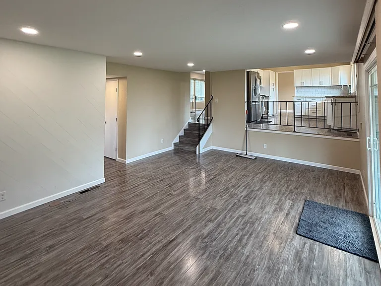 3368 Linda Mesa Way — Photo 3