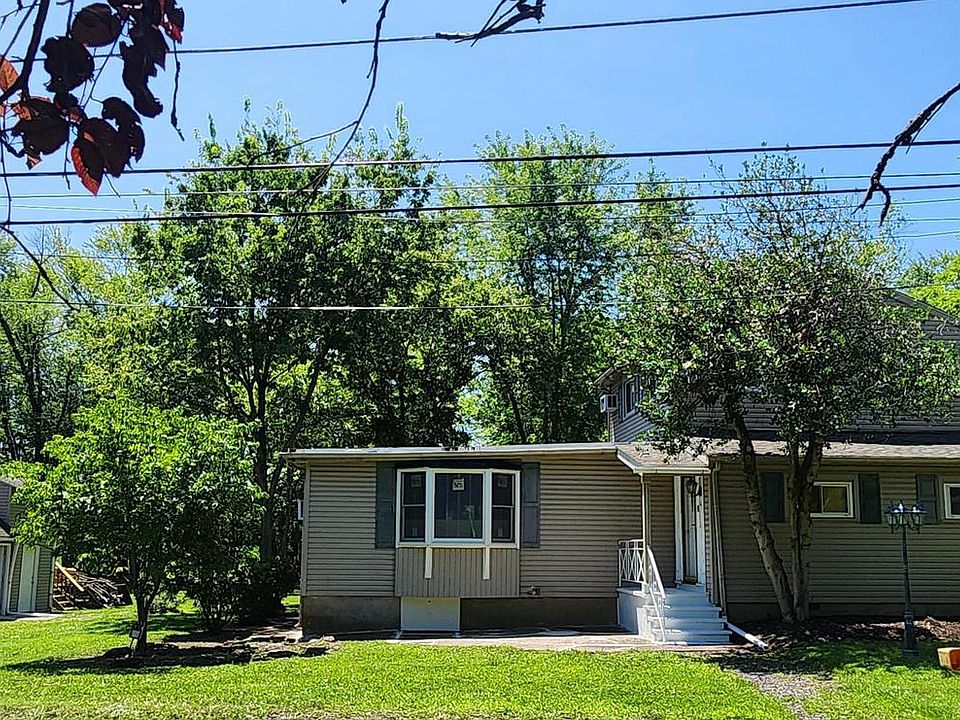 1st image of 814 Dolington Rd