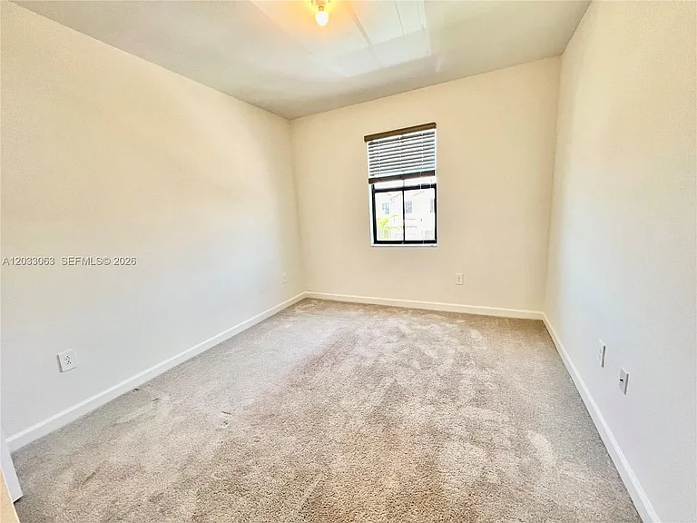 11925 SW 247th Ter #11925 — Photo 15
