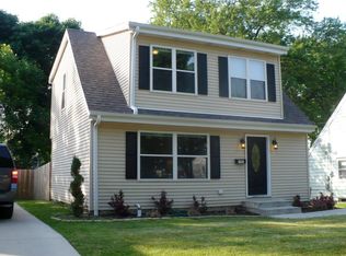 8530 W Stuth Ave, West Allis, WI 53227