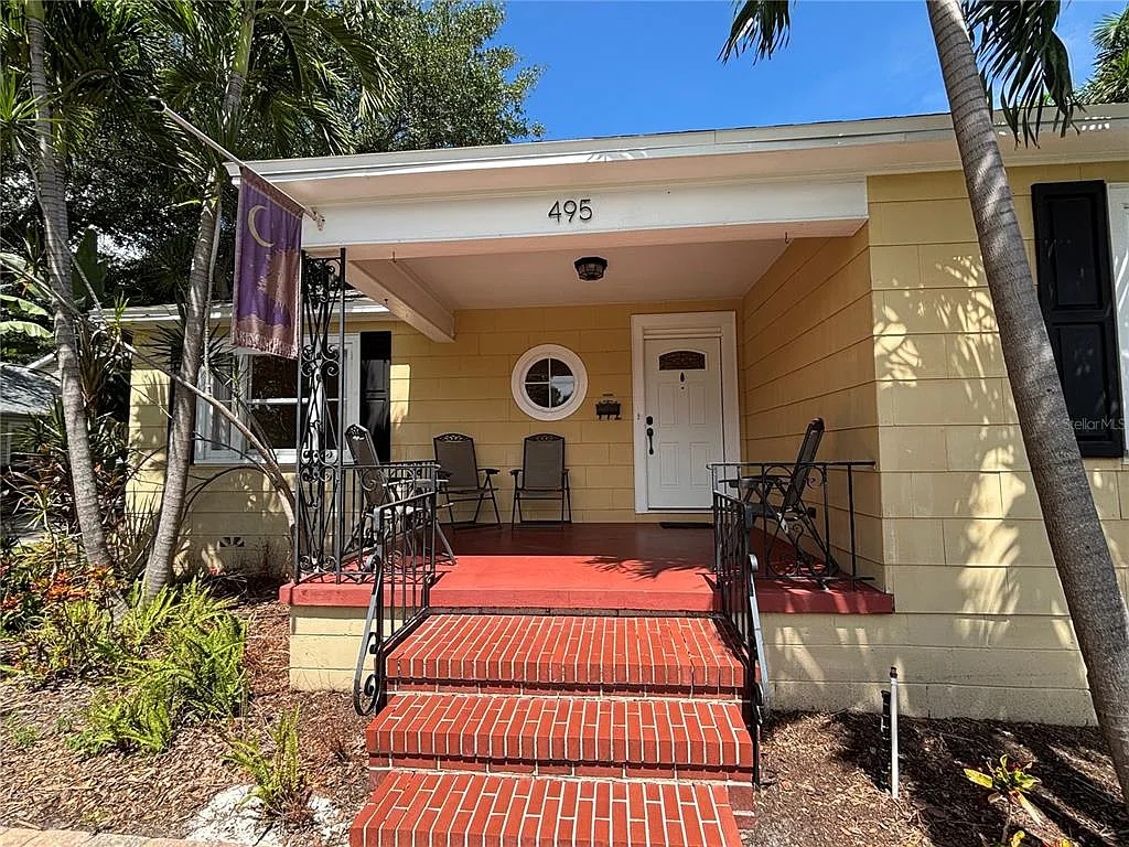 3 bed, 2.5 bath, 1638 sqft, $3,850 — Photo 3