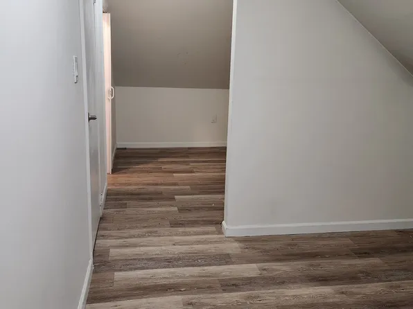 455 Gregory Avenue image 3 of 10