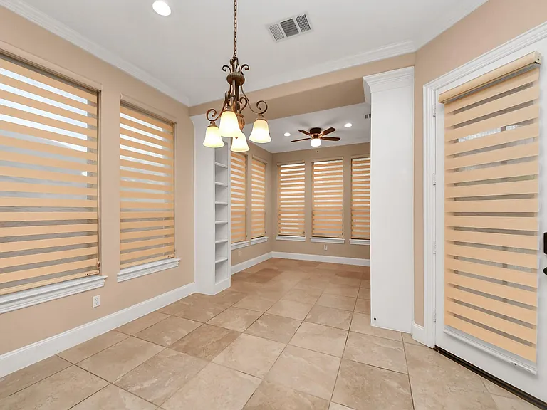 1807 Ravenel Ln — Photo 13